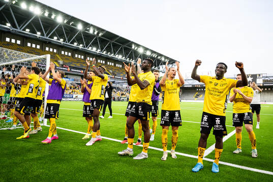 Players of Elfsborg celebrate