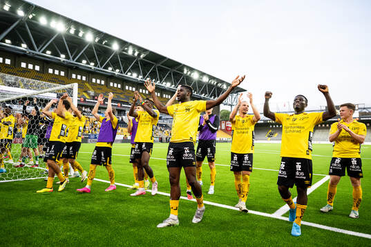 Players of Elfsborg celebrate