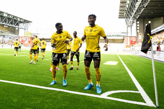 Michael Baidoo and Jalal Abdullai  of Elfsborg celebrate