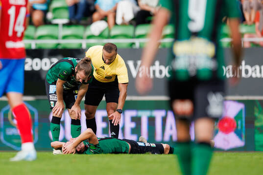 Varbergs Hampus Zackrisson har ont