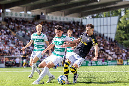 Västerås Alexander Thongla-Iad Warneryd och AIKs Bersant