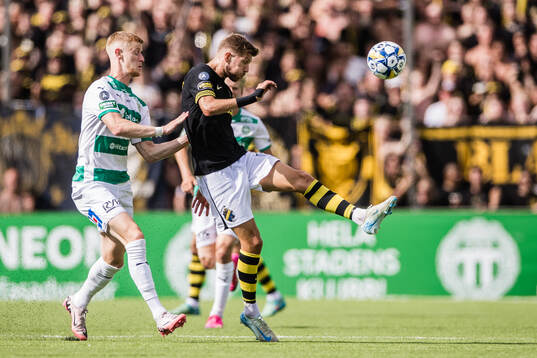 Västerås Daniel Ask och AIKs Anton Salétros