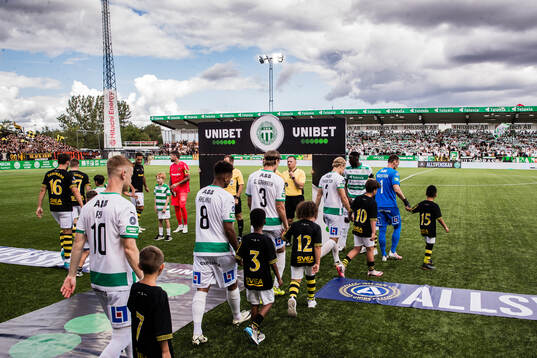 AIKs och Västerås spelare