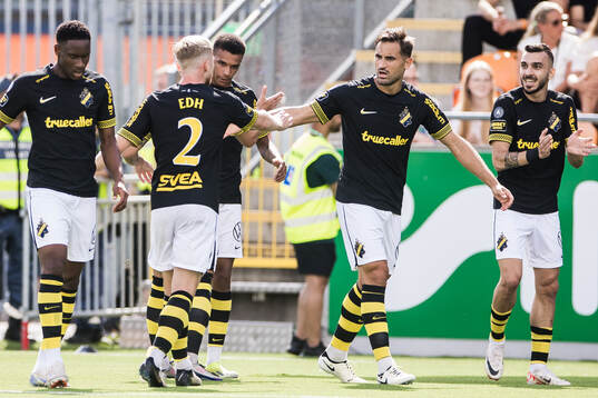AIKs Rui Modesto jublar med Eskil Edh, Sotirios