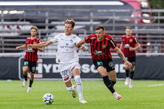 Halmstads Noah Söderberg och Brommapojkarnas Adam Skanning