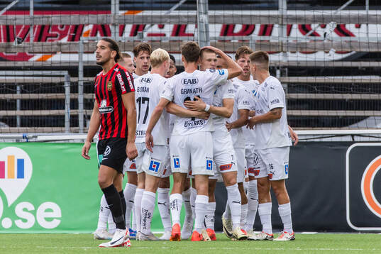 Halmstads spelare jublar