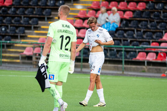 Halmstads Albin Ahlstrand deppar