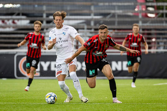 Halmstads Noah Söderberg och Brommapojkarnas Adam Skanning