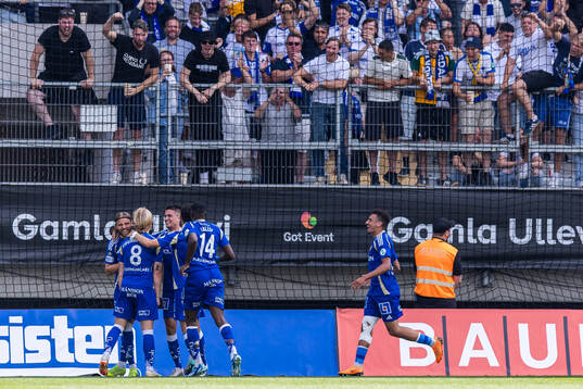 IFK Norrköpings Isak Andri Sigurgeirsson jublar med