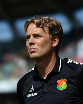 GAIS tränare Fredrik Holmberg innan  fotbollsmatchen i
