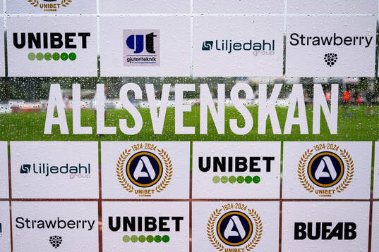 En regnig Allsvenskan-skylt