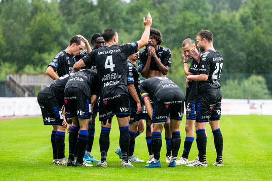 Sirius spelare samlas