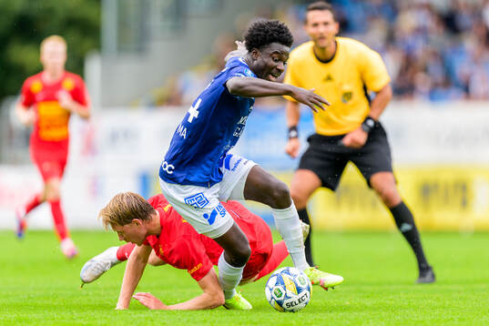 Landskronas Adam Egnell och Trelleborgs Samuel Asoma