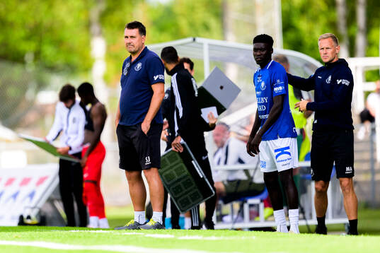 Trelleborgs tränare Stefan Jacobsson och assisterande