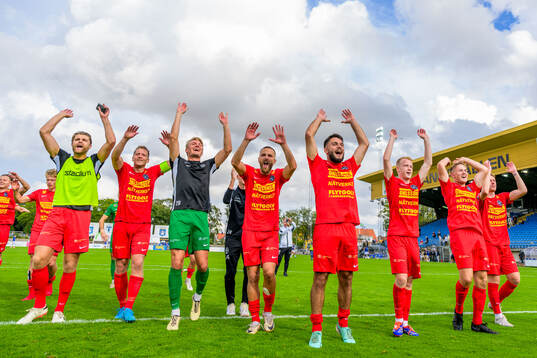 Landskronas spelare jublar