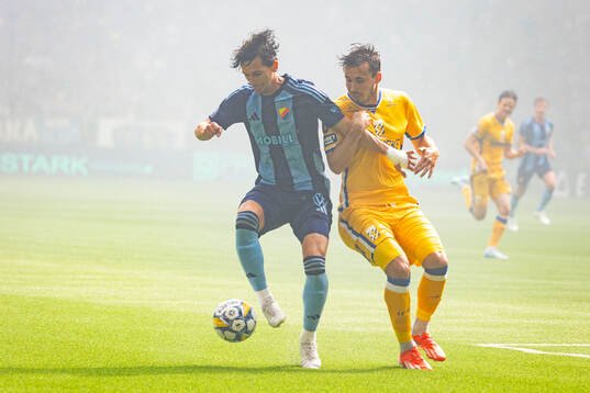 Djurgårdens Gustav Wikheim och IFK Göteborgs Anders