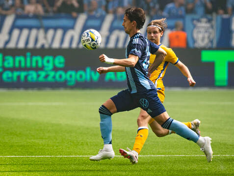 Djurgårdens Gustav Wikheim och IFK Göteborgs Oscar