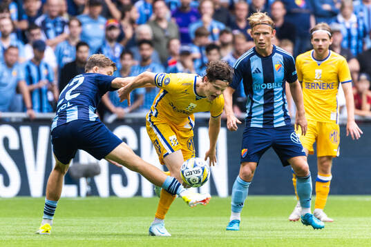 Djurgårdens Patric Åslund och IFK Göteborgs Kolbeinn