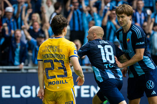 Djurgårdens Adam Ståhl jublar
