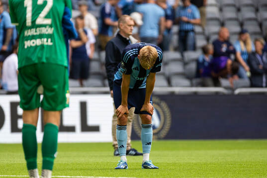 Djurgårdens Oskar Fallenius deppar