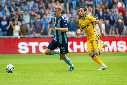 Djurgårdens Oskar Fallenius och IFK Göteborgs Emil