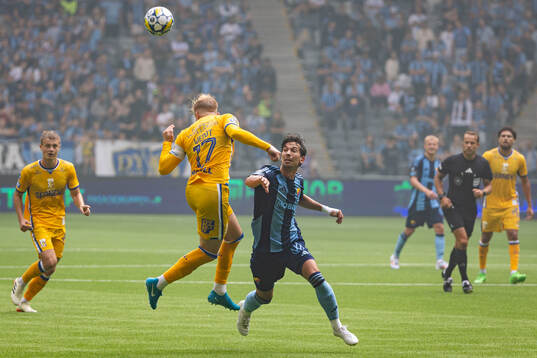 IFK Göteborgs Oscar Wendt och Djurgårdens Gustav Wikheim