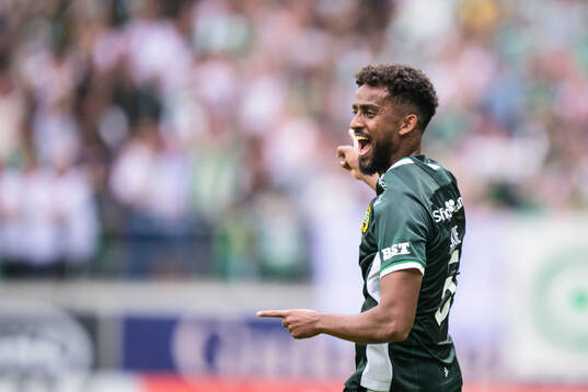 Hammarbys Tesfaldet Tekie jublar