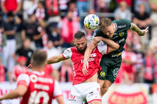 Kalmars Dino Islamovic och Hammarbys Victor Eriksson