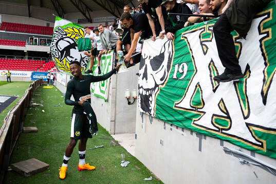 Hammarbys Shaquille Pinas jublar