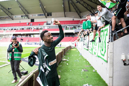Hammarbys Shaquille Pinas jublar