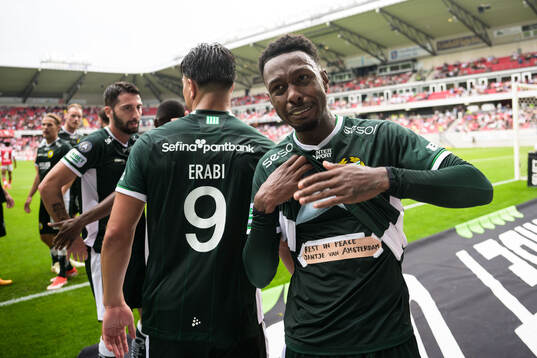 Hammarbys Shaquille Pinas jublar