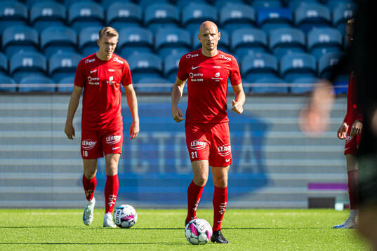 Ruben Kristiansen of Brann warms up