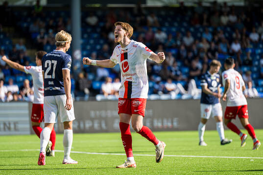 Thore Pedersen of Brann celebrates