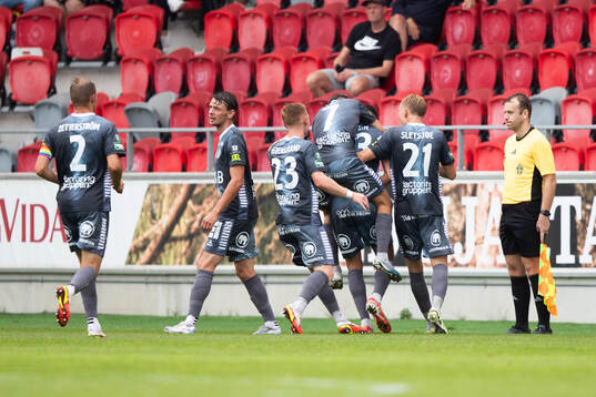 Brages Amar Muhsin jublar