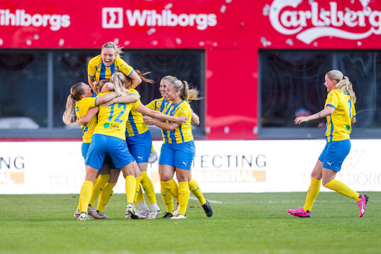 Eskilsminnes Johanna Olsson jublar