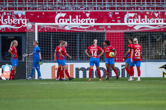 Helsingborgs målvakt Hannah Tegestål, Mollie Rosén