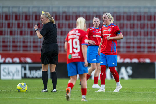 Helsingborgs Rebecka Holm deppar