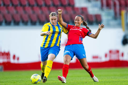 Eskilsminnes Ebba Jahnfors och Helsingborgs Julia Welin