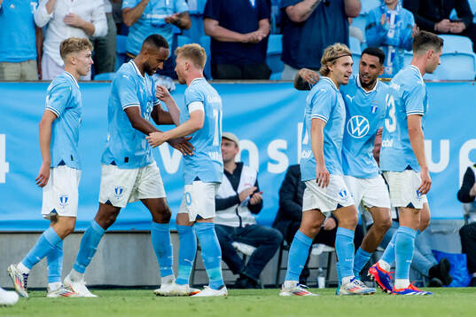 Sebastian Nanasi of Malmö FF celebrate with teammates