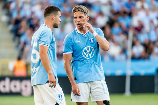 Gabriel Busanello and Jens Stryger of Malmö FF