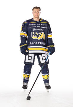 s Victor Sjöholm