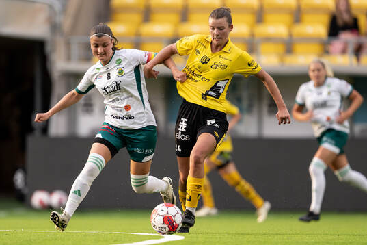 Rådas Anna Larsson och Elfsborgs Ida Backlund