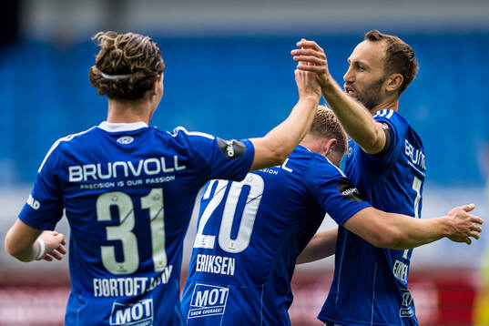 Magnus Wolff Eikrem of Molde celebrates