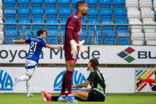 Martin Linnes of Molde celebrates