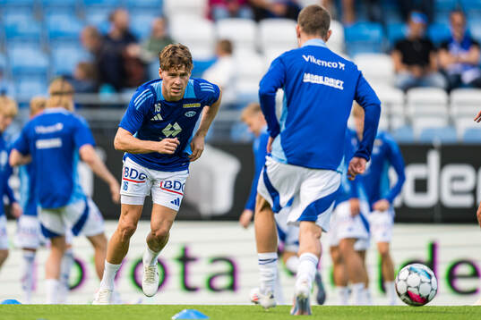 Emil Varhaugvik Breivik of Molde warms up