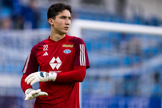 Albert Posiadala of Molde warms up