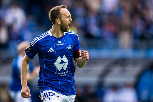 Magnus Wolff Eikrem of Molde celebrates