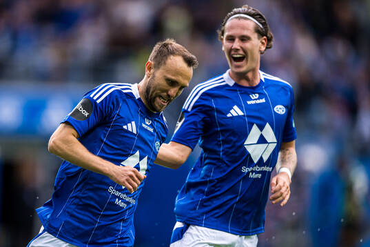 Magnus Wolff Eikrem of Molde celebrates