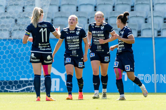 IFK Kalmars Wilma Finnman jublar