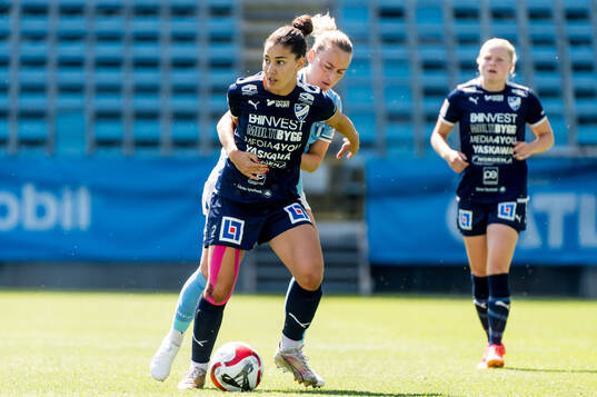 IFK Kalmars Hanna Boubezari och Malmö FFs Sofia Wännerdahl
